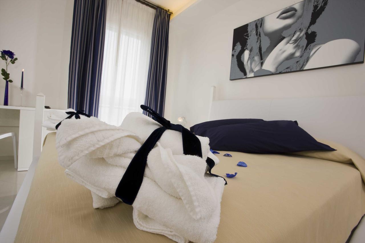 Hotel Nord Est Gabicce Mare Exterior photo
